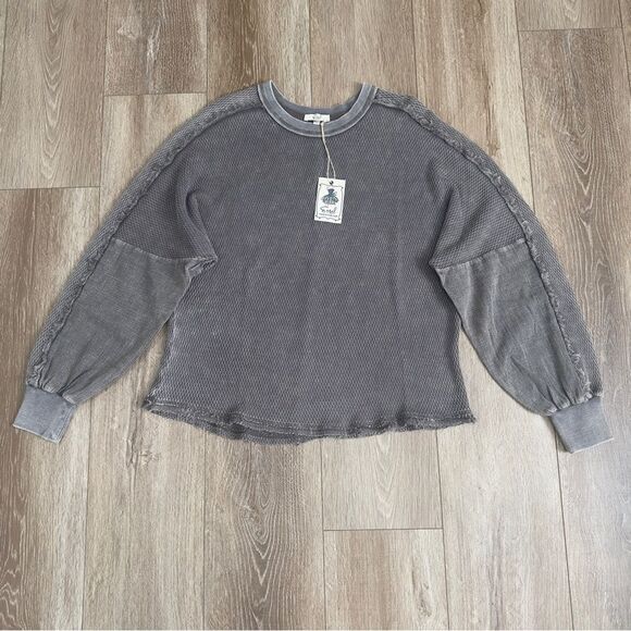 NWT Easel Mineral Washed Relaxed Knit Top Size Medium - Picture 2 of 10